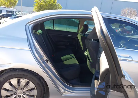 2010 Honda Accord 2.4 Lx from USA, damaged, VIN 1HGCP2F36AA197016